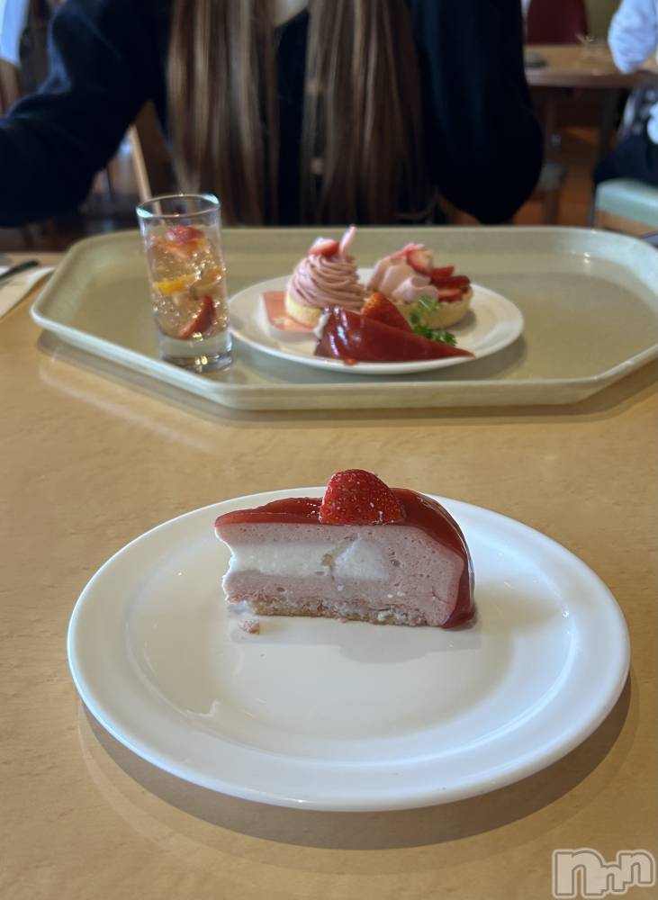 ����������ʥå��������륺�С�Girls Bar Philia(�����륺�С��ե��ꥢ) �ʤ���3��10���̥�֥����֤������ӥ�åե�🍓��