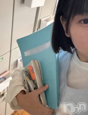 新潟駅前スナック・ガールズバーLAPLUS(ラプラス) みく(20)の10月19日写メブログ「2歳児からの口説き方」