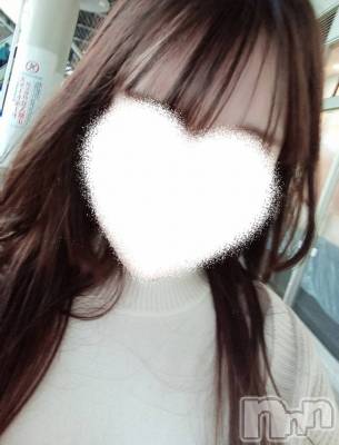 くもり(19) 身長158cm、スリーサイズB82(D).W57.H83。新潟風俗エステ Cerulean(セルリアン)在籍。