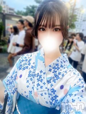 ゆあ(20)身長165cm、スリーサイズB87(E).W55.H83。長岡デリヘル BLUE BIRD長岡店(ブルーバードナガオカテン)在籍。