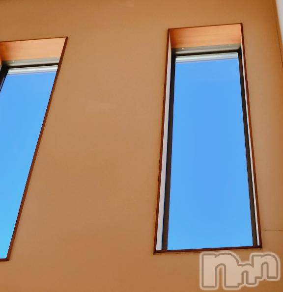 新潟デリヘル奥様特急 新潟店(オクサマトッキュウニイガタテン)はすみ(42)の2025年12月6日写メブログ「昨日まで」