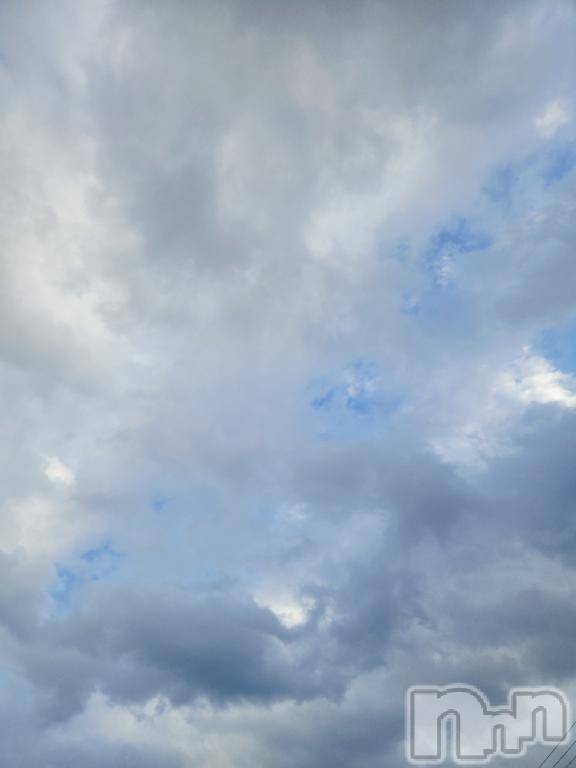 新潟デリヘル奥様特急 新潟店(オクサマトッキュウニイガタテン)はすみ(42)の2025年12月9日写メブログ「おはようございます✨」