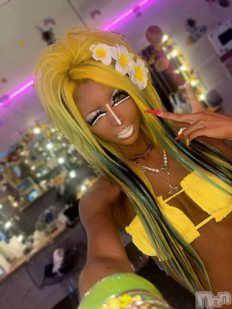 �����������Х��顦����֥ʥ��ȥʥӤ���ο�(�ʥ��ȥʥӥΥʥ��Υҥ�) ŹĹ���Ӥ�4��9���̥�֥����֥���뤬�ڤ䤫�ˤ������