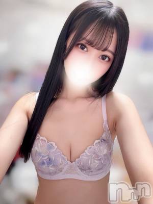 ともみ(22) 身長166cm、スリーサイズB87(E).W56.H84。長岡デリヘル BLUE BIRD長岡店(ブルーバードナガオカテン)在籍。