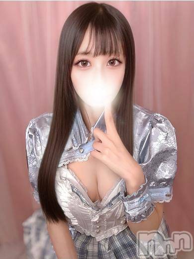 つきは
