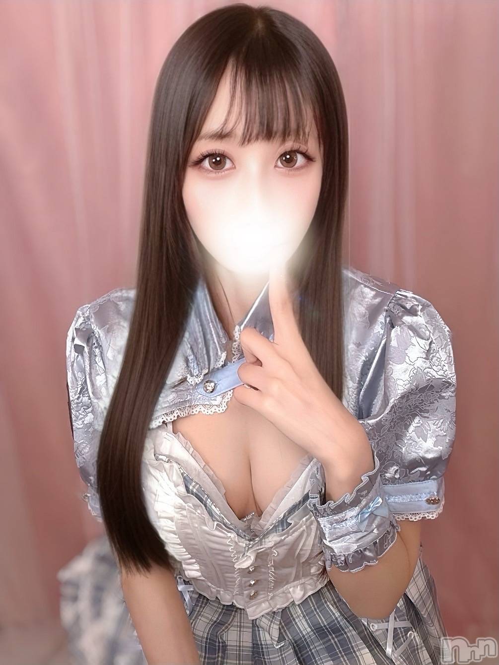 つきは