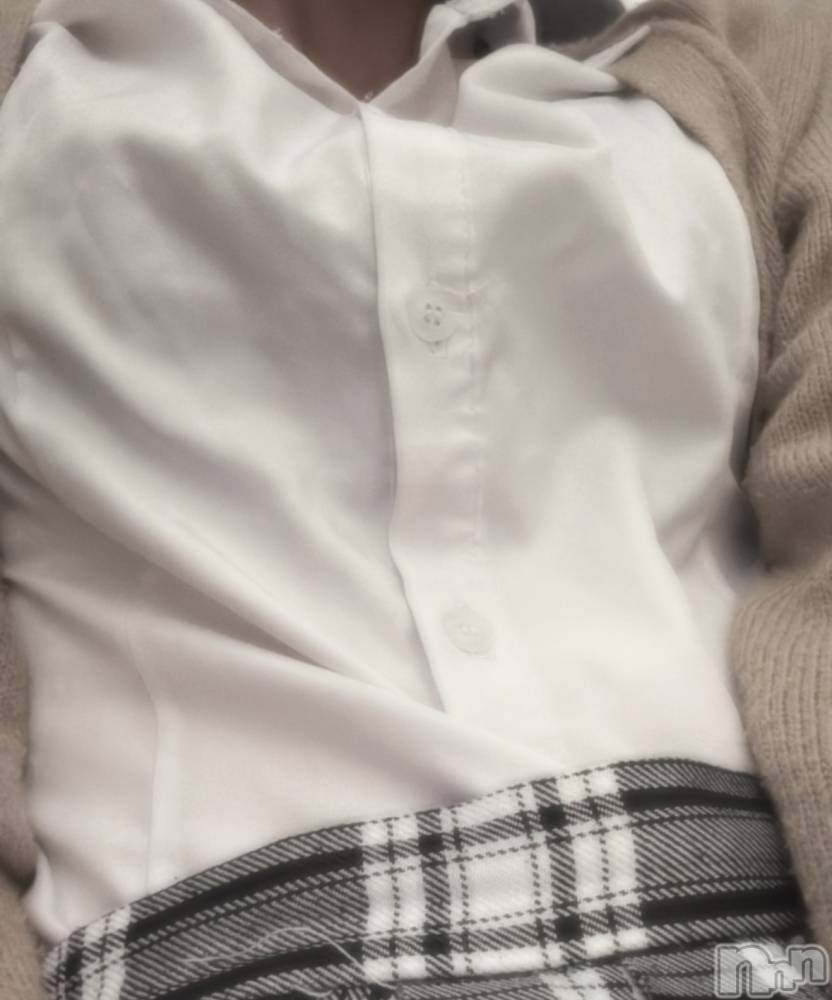 新潟デリヘルCherish Amulet(チェリッシュ アミュレット) あかり(20)の11月6日写メブログ「みなさまこんにちは·͜·ᰔᩚ」