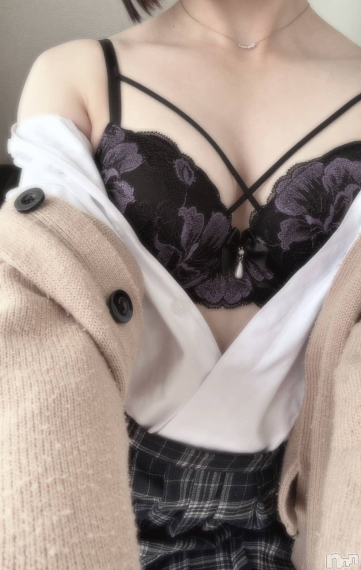 新潟デリヘルCherish Amulet(チェリッシュ アミュレット)あかり(20)の2025年11月3日写メブログ「みなさまお久しぶりです～(*´︶`)」