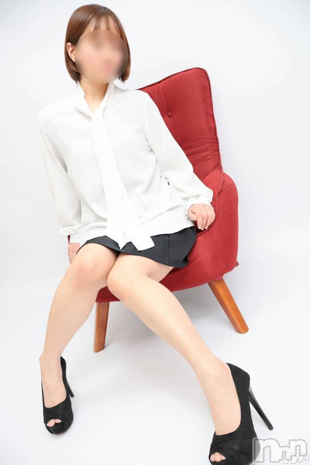 新潟デリヘル(ニイガタシュッチョウメンズエステファンシィ)の2025年10月30日お店速報「極上のホスピタリティ💗新人すずな🌠本日初出勤✨」