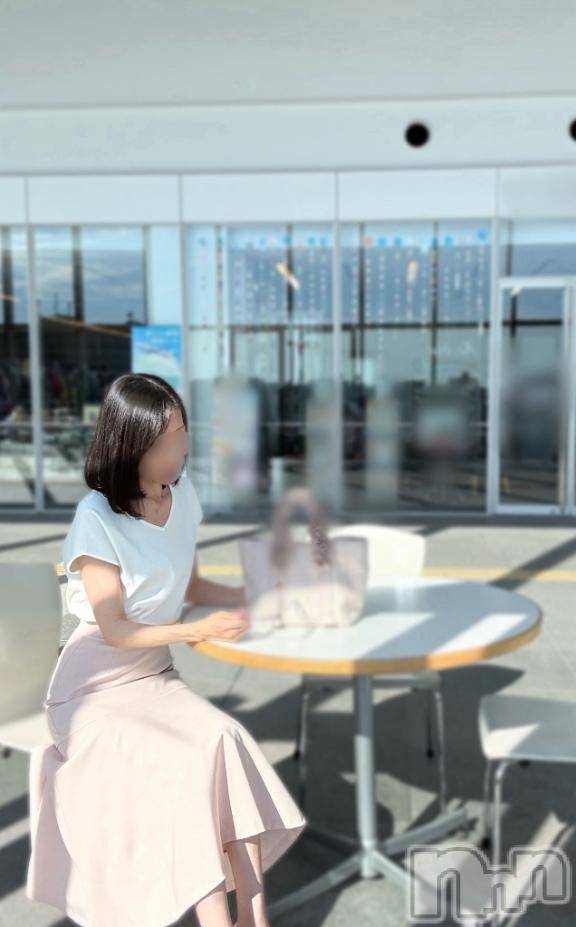 長岡デリヘル人妻楼　長岡店(ヒトヅマロウ　ナガオカテン)えみ(42)の2025年8月16日写メブログ「18日(月)から出勤します☺️」