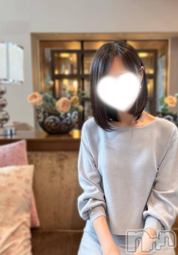 長岡人妻デリヘル人妻楼　長岡店(ヒトヅマロウ　ナガオカテン)えみ(42)の2025年9月12日写メブログ「出勤予定をアップしました☺️♥️」