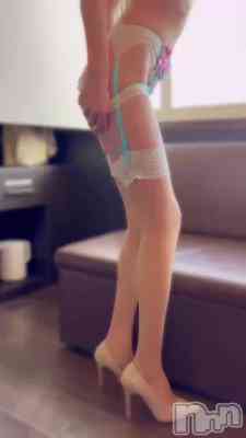 長岡デリヘル 人妻楼　長岡店(ヒトヅマロウ　ナガオカテン) えみの3月29日動画「パンティぬぎぬぎ🤭」