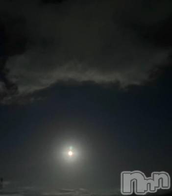 長岡デリヘル 人妻楼　長岡店(ヒトヅマロウ　ナガオカテン) えみ(42)の11月6日写メブログ「夜さんぽ…🐾」