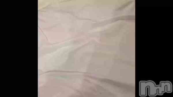えみの動画 見えそう🤭🩷