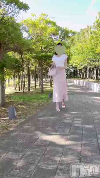 えみの動画 とある日の お散歩 ͛.*🍃