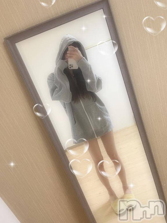 長岡デリヘルROOKIE(ルーキー)ななか(21)の2025年8月19日写メブログ「🩶残り空き枠🩶」
