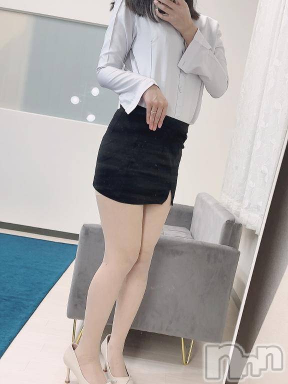 新潟デリヘル新潟人妻　2nd Wife(セカンドワイフ)体験。まなか奥様(29)の2026年4月20日写メブログ「出勤しました🚗³₃」