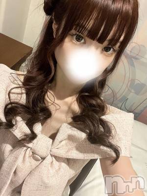 かりな(23) 身長157cm、スリーサイズB85(F).W57.H88。 全力！！乙女坂46在籍。
