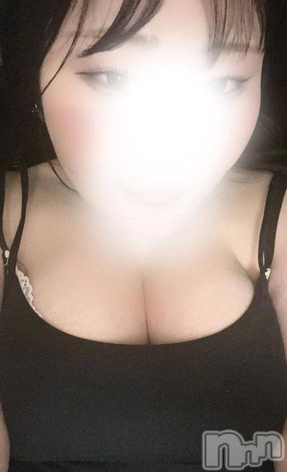 新潟デリヘル新潟市鳥屋野潟ちゃんこ(ニイガタシトヤノガタチャンコ) しおん(22)の1月3日写メブログ「ぎゅってしてあったかくして？🥺🤍」