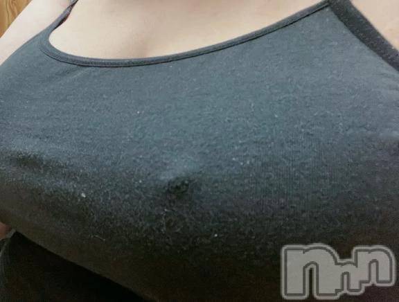 新潟デリヘル新潟市鳥屋野潟ちゃんこ(ニイガタシトヤノガタチャンコ)しおん(22)の2026年2月20日写メブログ「どっち？🖤」