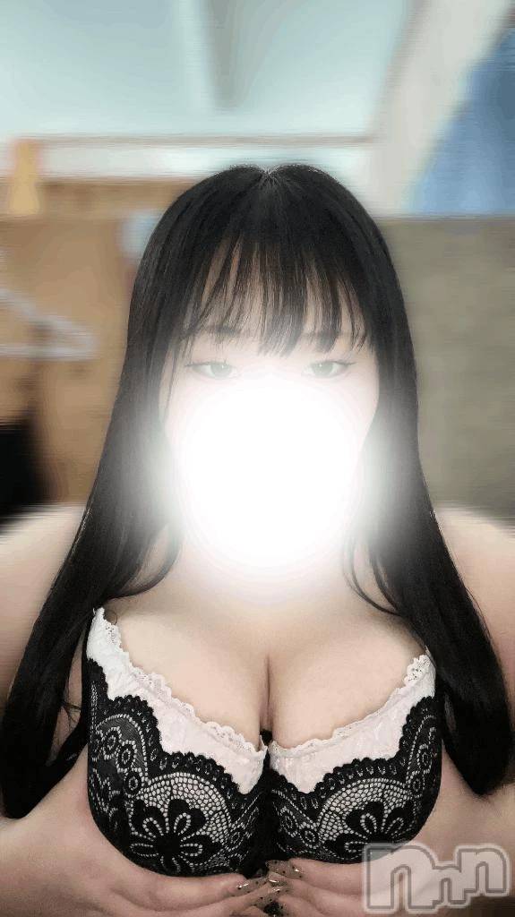 新潟デリヘル新潟市鳥屋野潟ちゃんこ(ニイガタシトヤノガタチャンコ)しおん(22)の2026年3月4日写メブログ「ぎゅってしたらどうなる？🖤」