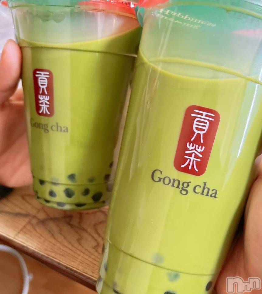 松本発デリヘルぽっちゃりお姉さん専門　ポチャ女子(ポッチャリオネエサンセンモンポチャジョシ) あゆお姉さん(22)の8月29日写メブログ「出勤したよ🩷」