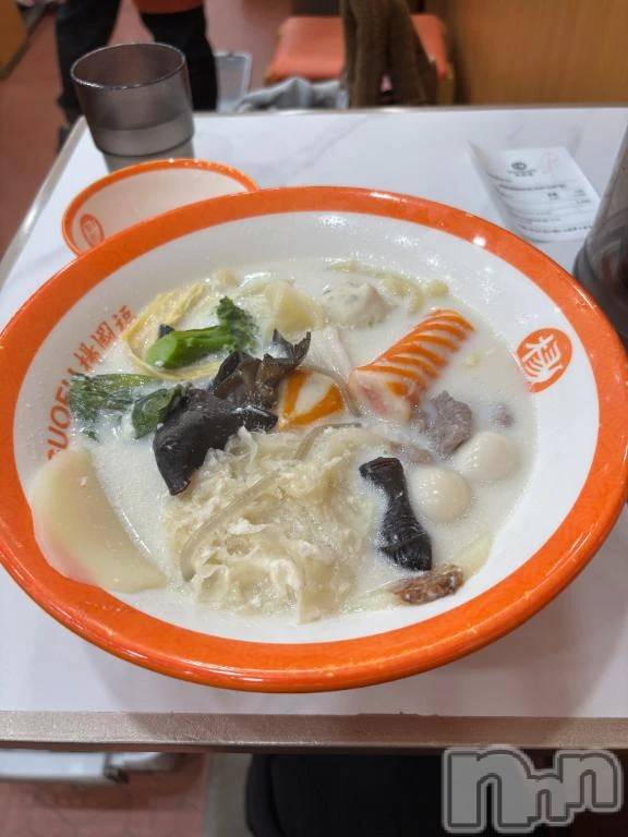 新潟デリヘル新潟市鳥屋野潟ちゃんこ(ニイガタシトヤノガタチャンコ)あいる(21)の2025年10月18日写メブログ「おはようございます☀️」