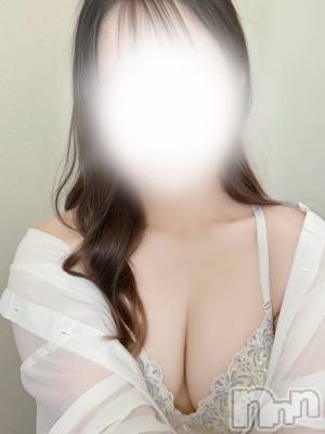 りず(22) 身長156cm、スリーサイズB80(B).W55.H78。新潟デリヘル Melt在籍。