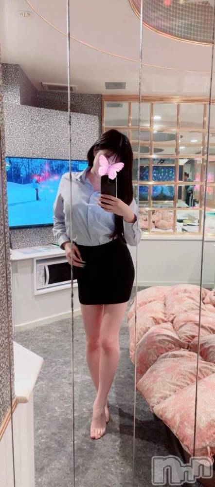 新潟デリヘルOffice Amour(オフィスアムール) 新人りら/ヘルス＆エステ課(19)の11月10日写メブログ「下の口がうずいてる...」