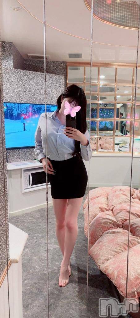 新潟デリヘルOffice Amour(オフィスアムール)体験りら/ヘルス＆エステ課(19)の2025年11月10日写メブログ「下の口がうずいてる...」