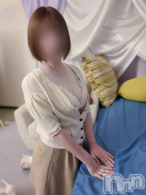 白咲　えま(33) 身長158cm、スリーサイズB85(D).W60.H86。長岡人妻デリヘル BIANCA～主人の知らない私～長岡店(ビアンカナガオカテン)在籍。