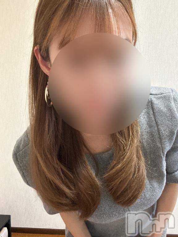 上田発デリヘルBIBLE～奥様の性書～(バイブル～オクサマノセイショ～)◇こむぎ◇(41)の2026年1月12日写メブログ「こんにちは❤️❤️」