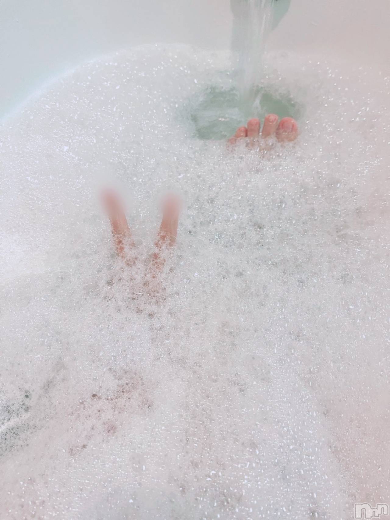 長岡デリヘル長岡人妻市(ナガオカヒトヅマイチ)有希★真面目な奥様はエッチ好き？(30)の2025年12月4日写メブログ「笑い死に」