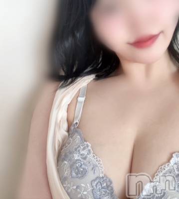 有希(30) 身長160cm、スリーサイズB88(E).W60.H89。長岡人妻デリヘル 長岡人妻市(ナガオカヒトヅマイチ)在籍。
