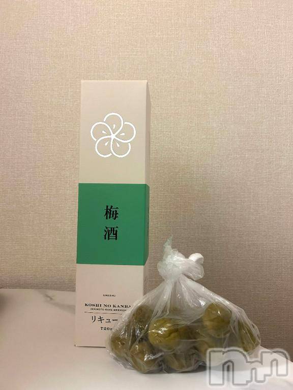 新潟デリヘルOffice Amour(オフィスアムール) 新人ななせ/エステ課(32)の1月5日写メブログ「沢山買い集めて飲み比べ♡？」