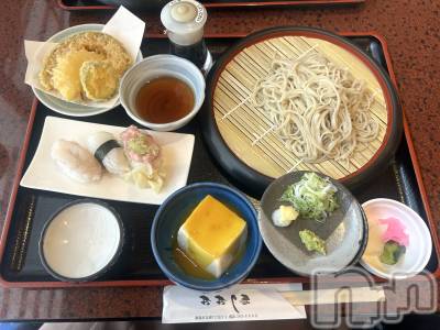 新潟デリヘル Office Amour(オフィスアムール) 体験ななせ/エステ課(32)の11月1日写メブログ「涙が出ました…」