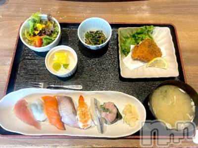 新潟デリヘル Office Amour(オフィスアムール) 体験ななせ/エステ課(32)の10月10日写メブログ「満腹にはならない。今は。」