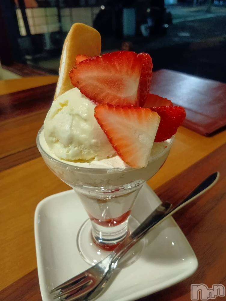 �����������Х��顦����ֽϽ�����Х��� Lips(���奯���祭��Х����åץ�) ����3��13���̥�֥����֥ϥ���🍨�ѥե���