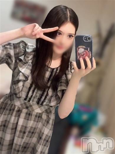 青梅あやは