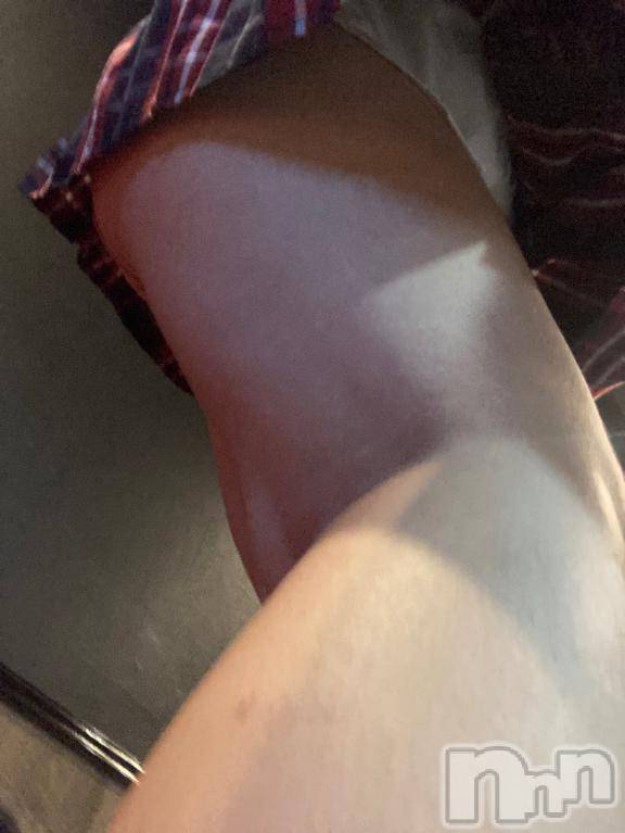 長岡デリヘル純・無垢(ジュンムク) うらん(20)の10月19日写メブログ「下から」