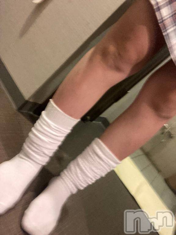 長岡デリヘル純・無垢(ジュンムク) うらん(20)の11月28日写メブログ「ルーズソックス」