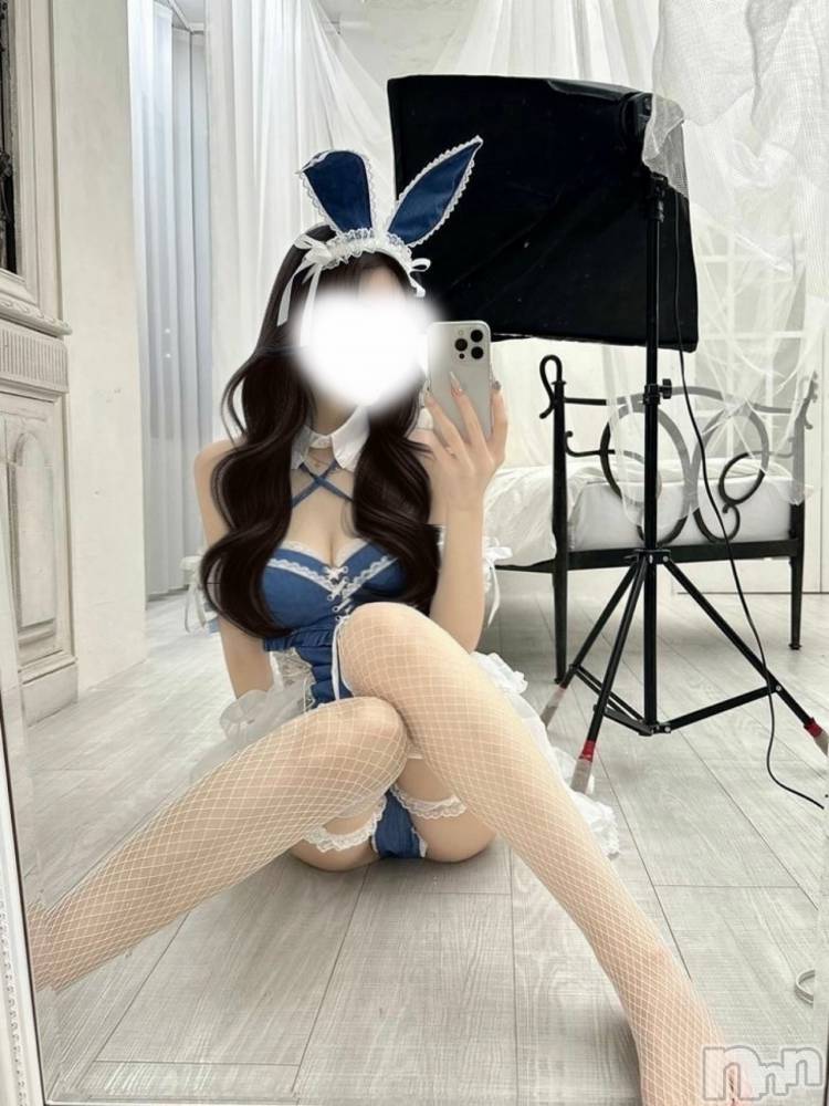 新潟デリヘルGRACE　新潟(グレース　ニイガタ) 夢城☆反則級の極上美女(25)の11月11日写メブログ「こんな喋ってケツ！？🍑」