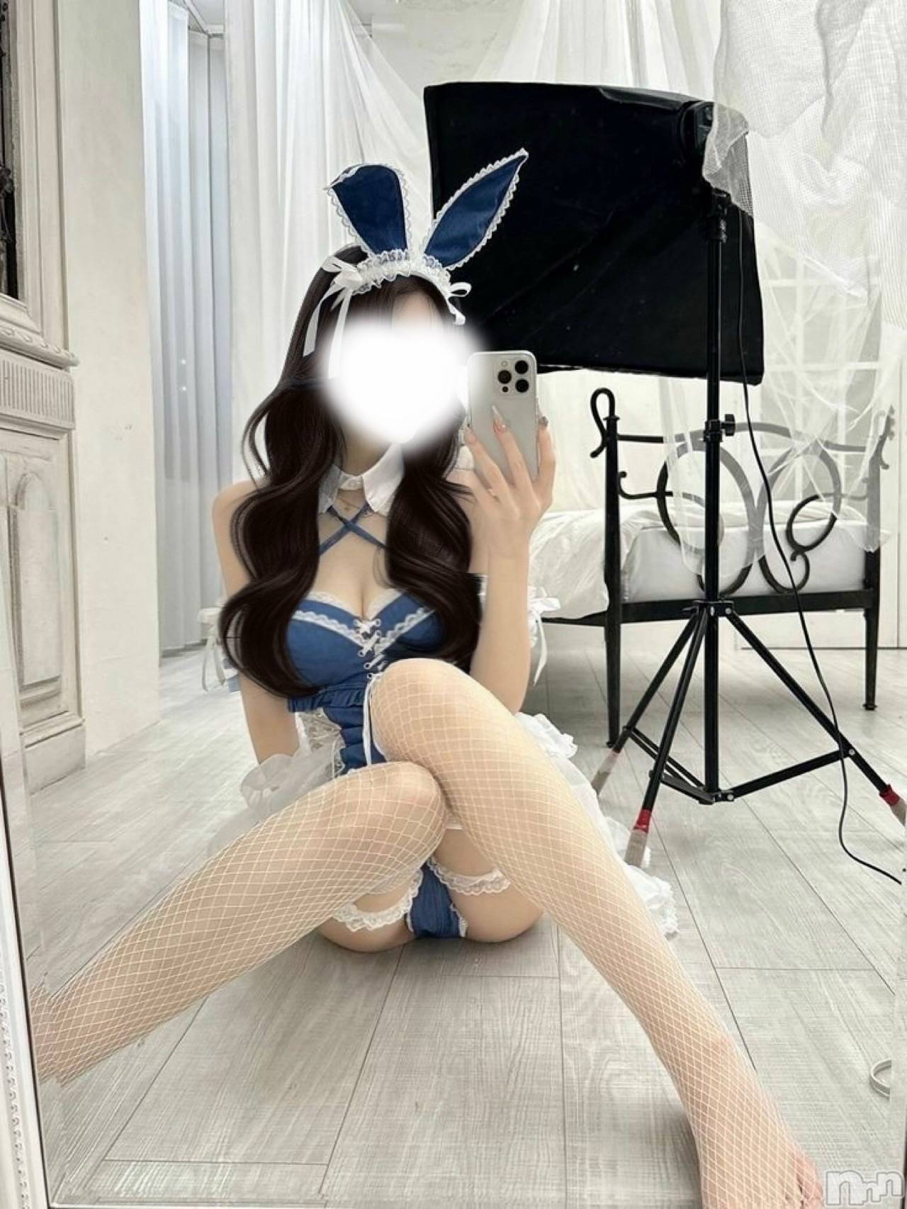 新潟デリヘルGRACE　新潟(グレース　ニイガタ)夢城☆反則級の極上美女(25)の2025年11月11日写メブログ「こんな喋ってケツ！？🍑」