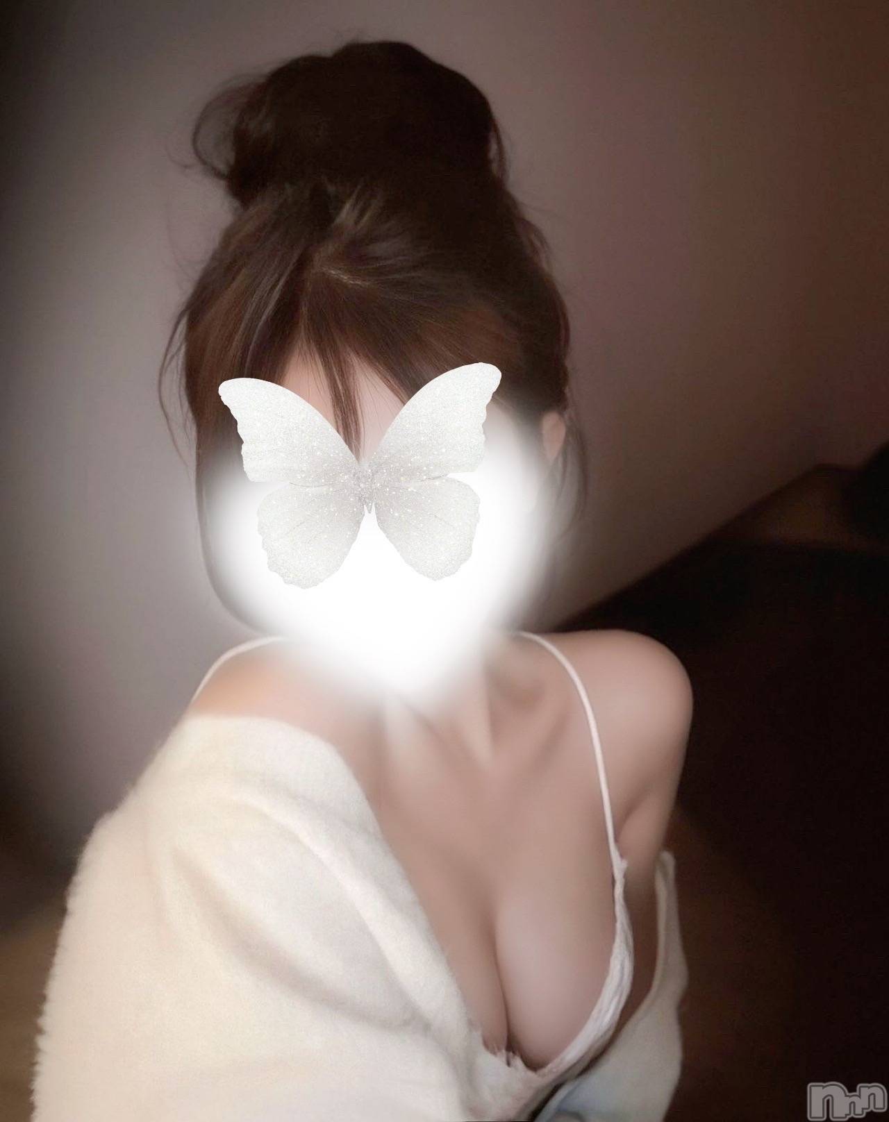 新潟デリヘルGRACE　新潟(グレース　ニイガタ)夢城☆反則級の極上美女(25)の2026年1月3日写メブログ「エレベーターの中でナンパされちゃいました」