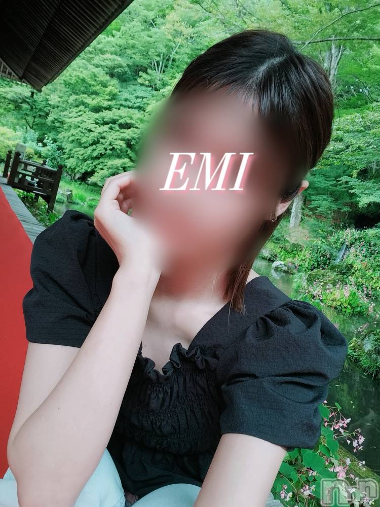 新潟デリヘル新潟の可憐な妻たち～秘密の逢瀬～(ニイガタノカレンナツマタチ～ヒミツノオウセ～) 【体験】佐久間 えみ(37)の10月4日写メブログ「会ったらナニする…？♡」