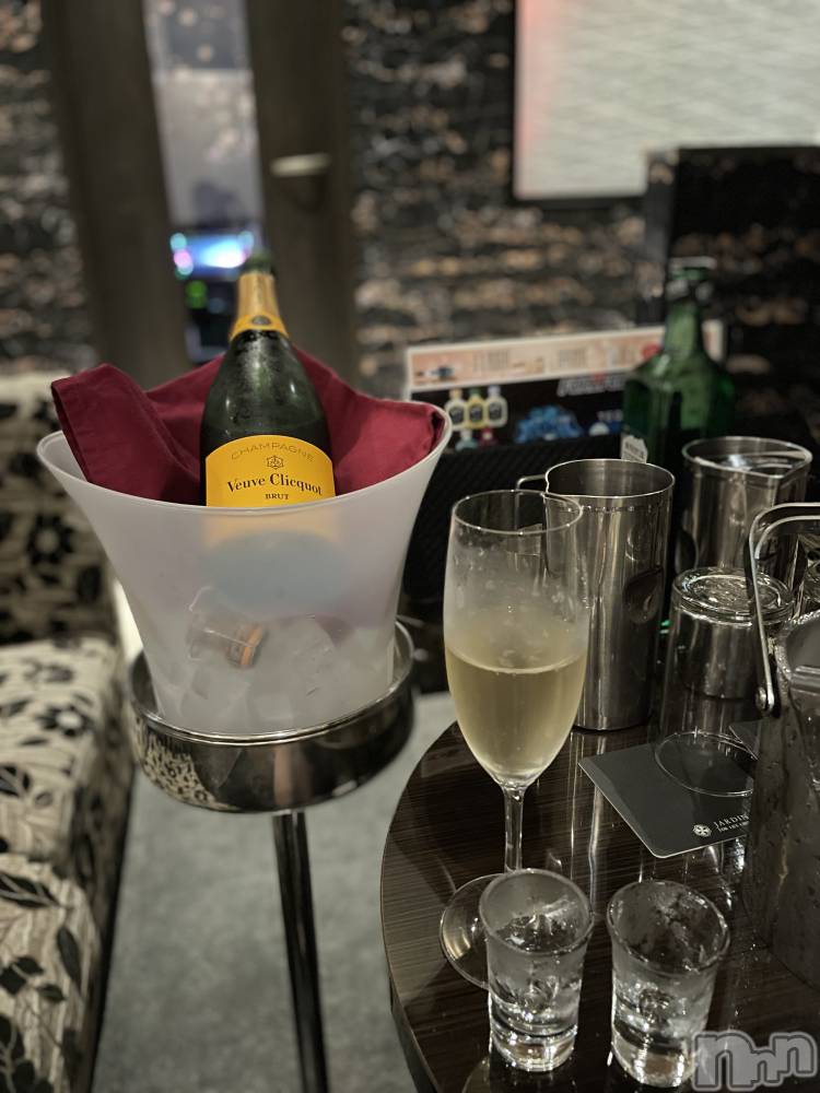 ��Ʋ����Х��顦�����JARDIN CLUB(�������󥯥��) ���꤫��8��29���̥�֥�����🥂��