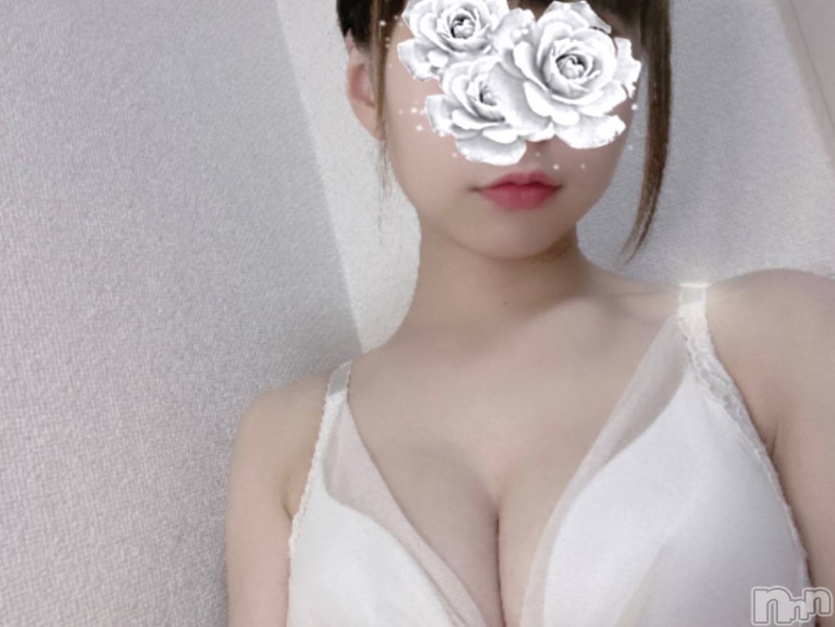 新潟デリヘル新潟デリヘル委員会 HOPE -ホープ-(ニイガタデリヘルイインカイホープ)らむ☆エステ・手コキ(22)の2026年3月5日写メブログ「白ってやっぱり...♡」