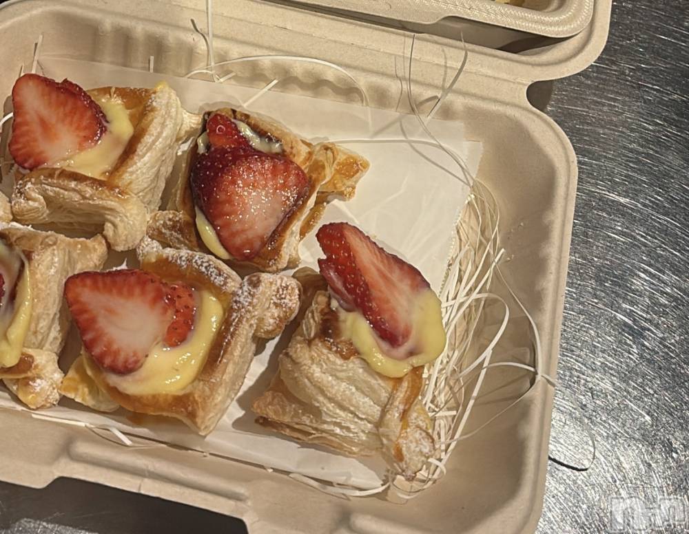 �����������Х��顦�����GRAND ROUGE(�����롼����) ��ߤ�2��15���̥�֥����֤����Ǥ�����