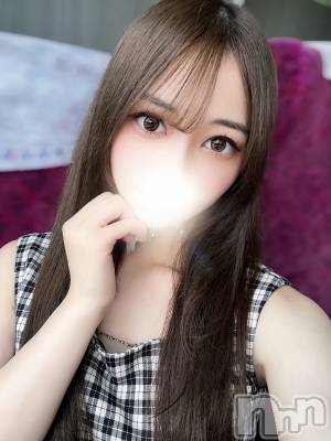 りあ(22) 身長149cm、スリーサイズB87(E).W55.H83。上越デリヘル BLUE BIRD上越店(ブルーバード上越店)在籍。