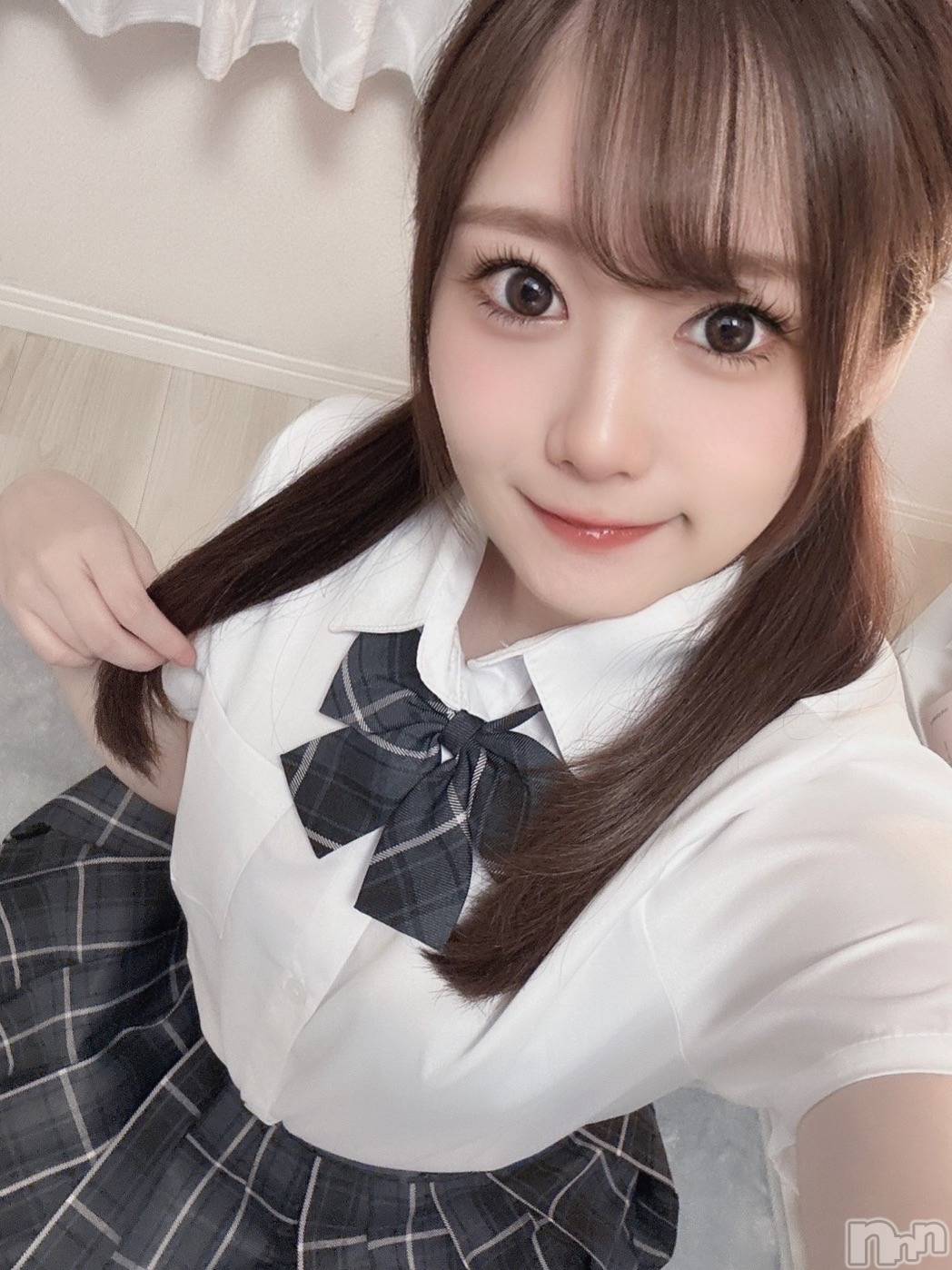 葉月ひまり